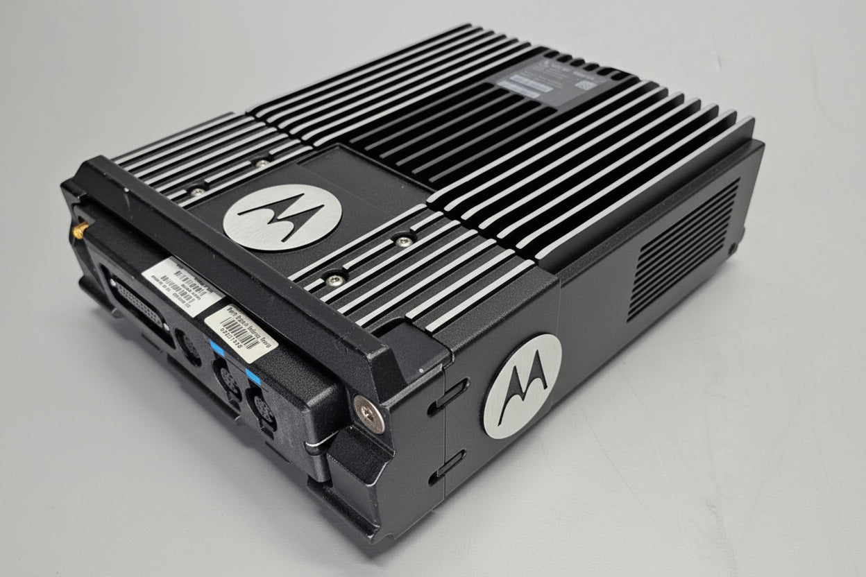 Motorola APX 7500 VHF 700/800 MHz P25 Mobile Radio