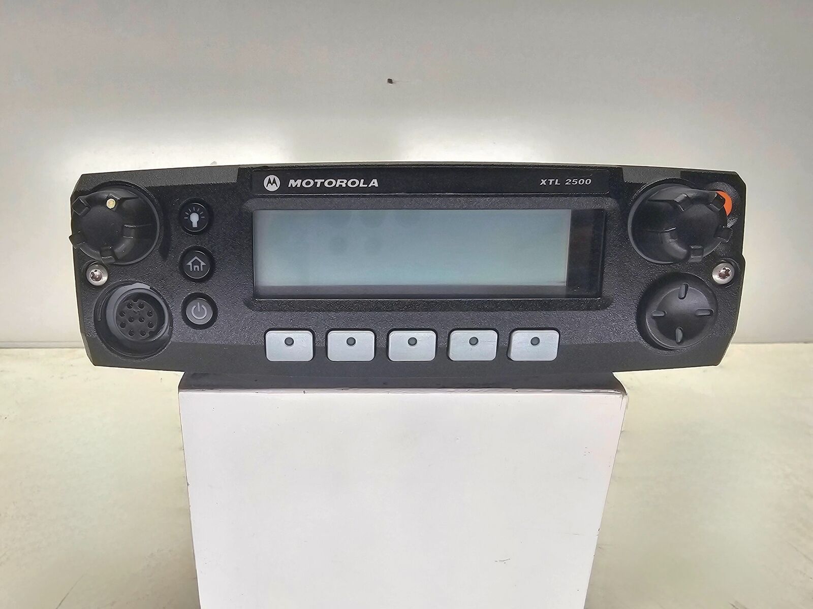 Motorola XTL2500 OEM Remote Mount Control Head Replacement