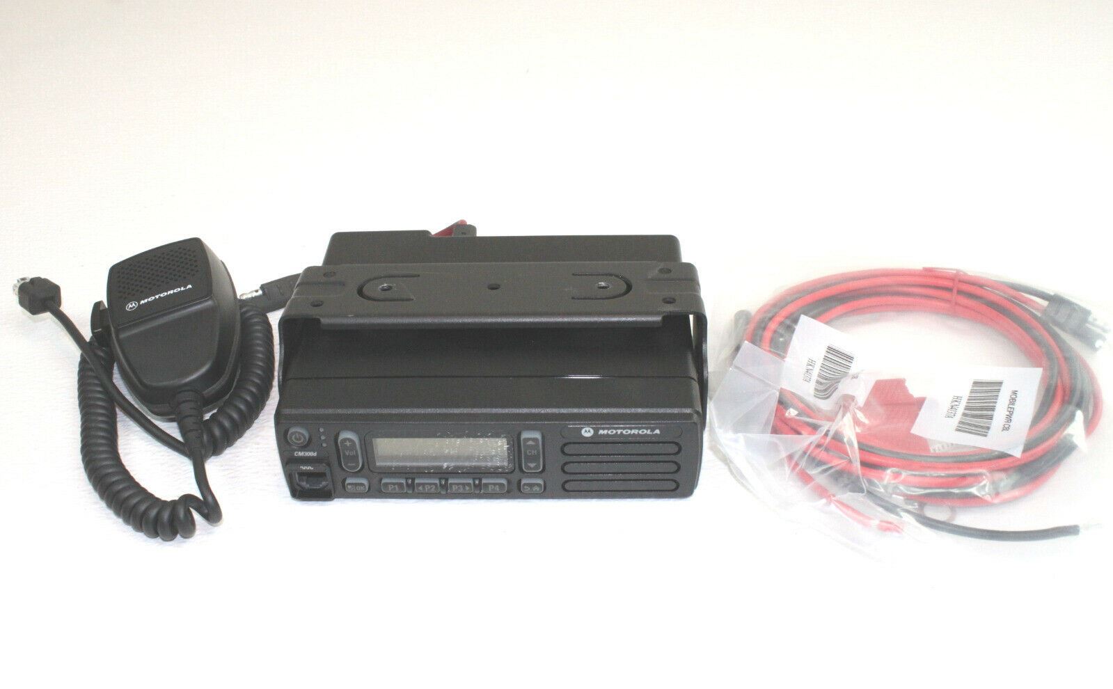Motorola MOTOTRBO CM300d Mobile Radio 25W VHF 99-Channel 136-174MHz