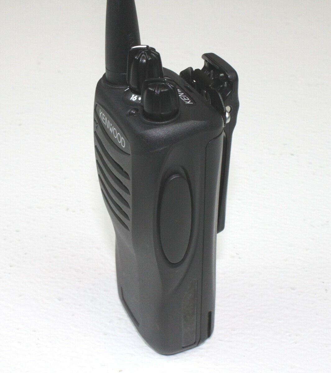 Kenwood TK-3402U UHF 16 Channel 5 Watt Portable Two-Way Radio
