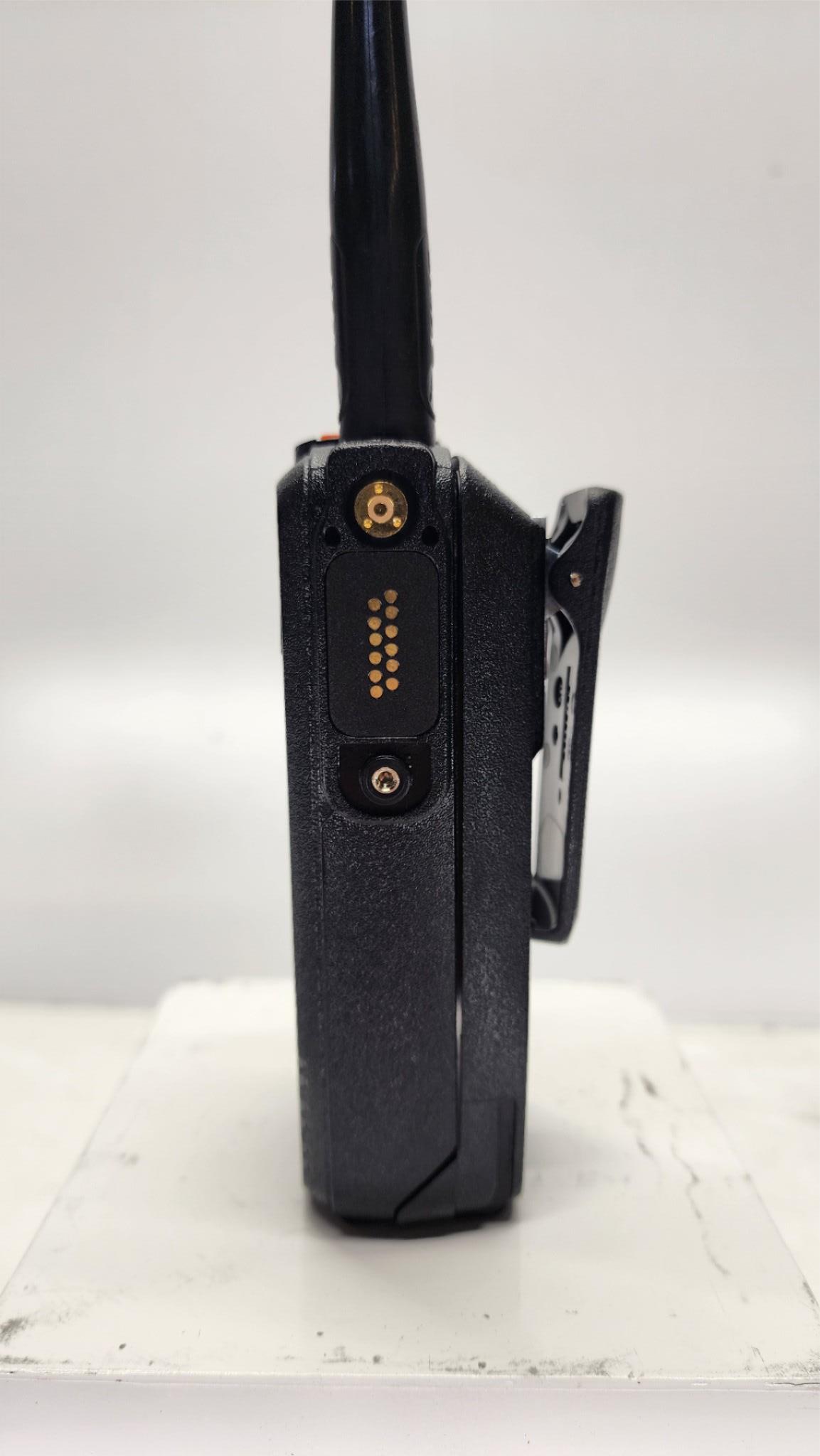 Motorola XPR 6550 VHF 136-174 MHz 5W 1000 Channel Digital Radio