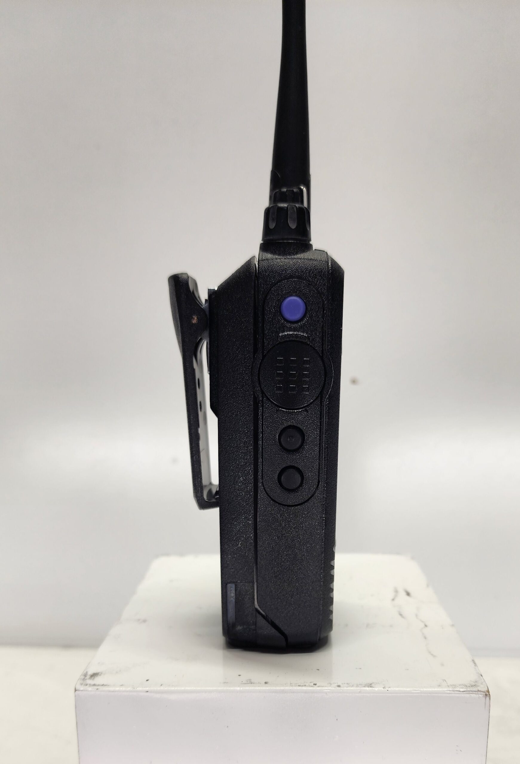 Motorola XPR6550 UHF TRBO 1000 Channel Portable Radio
