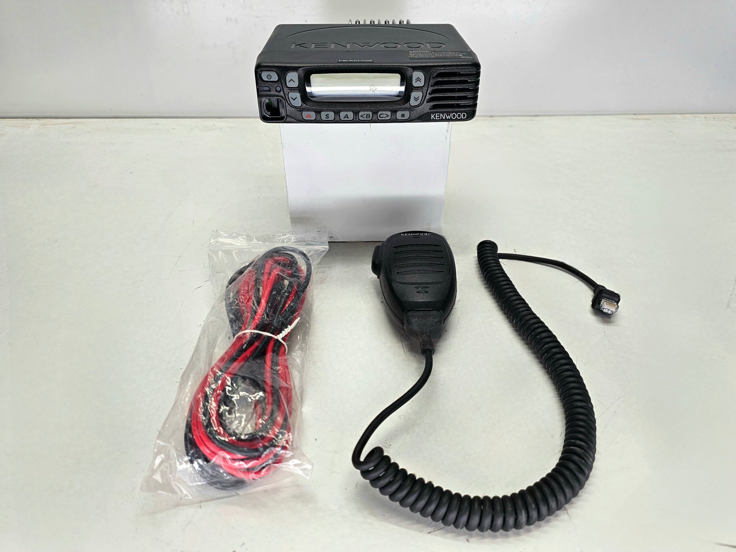 Kenwood NX-820HG Nexedge UHF Mobile Radio 450-520MHz 45W