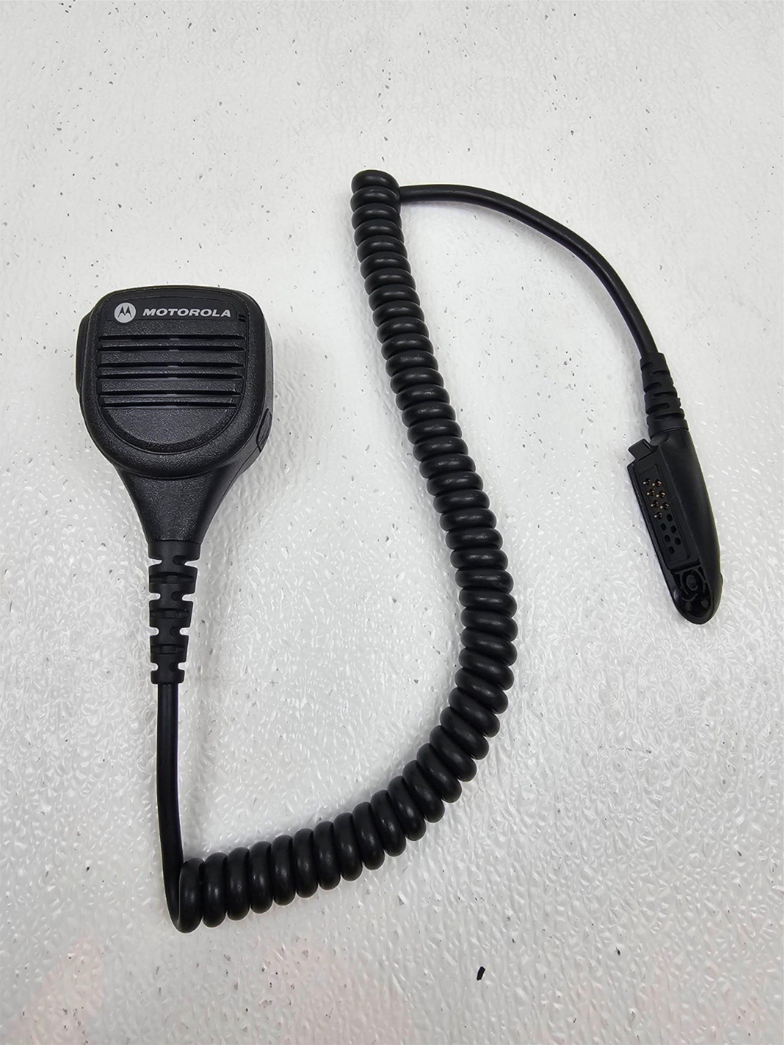 Motorola PMMN4021A Remote Speaker Microphone With 3.5mm Audio Jack