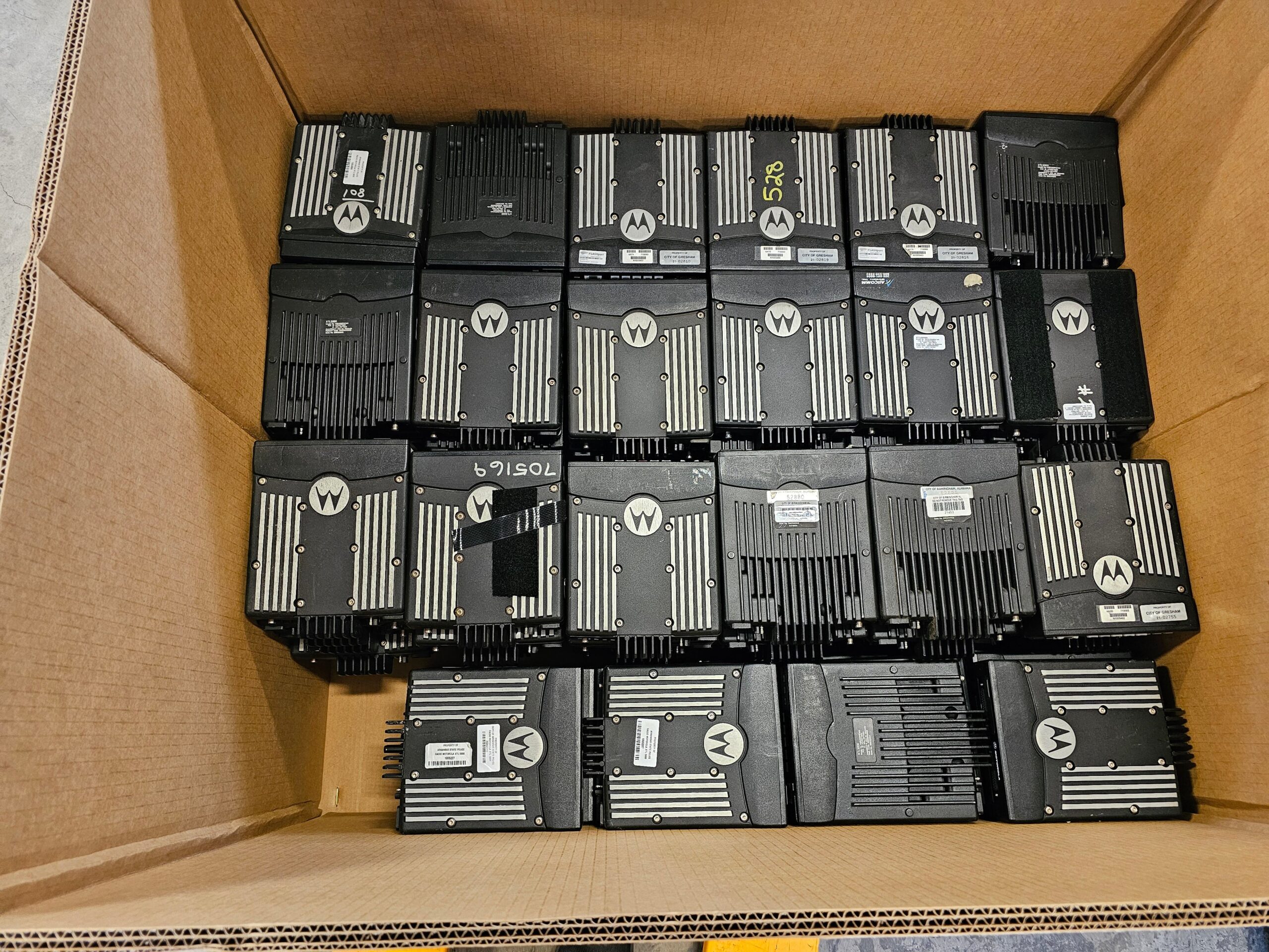 Motorola XTL 5000 Mobile Radio 700/800 MHz 35W Lot