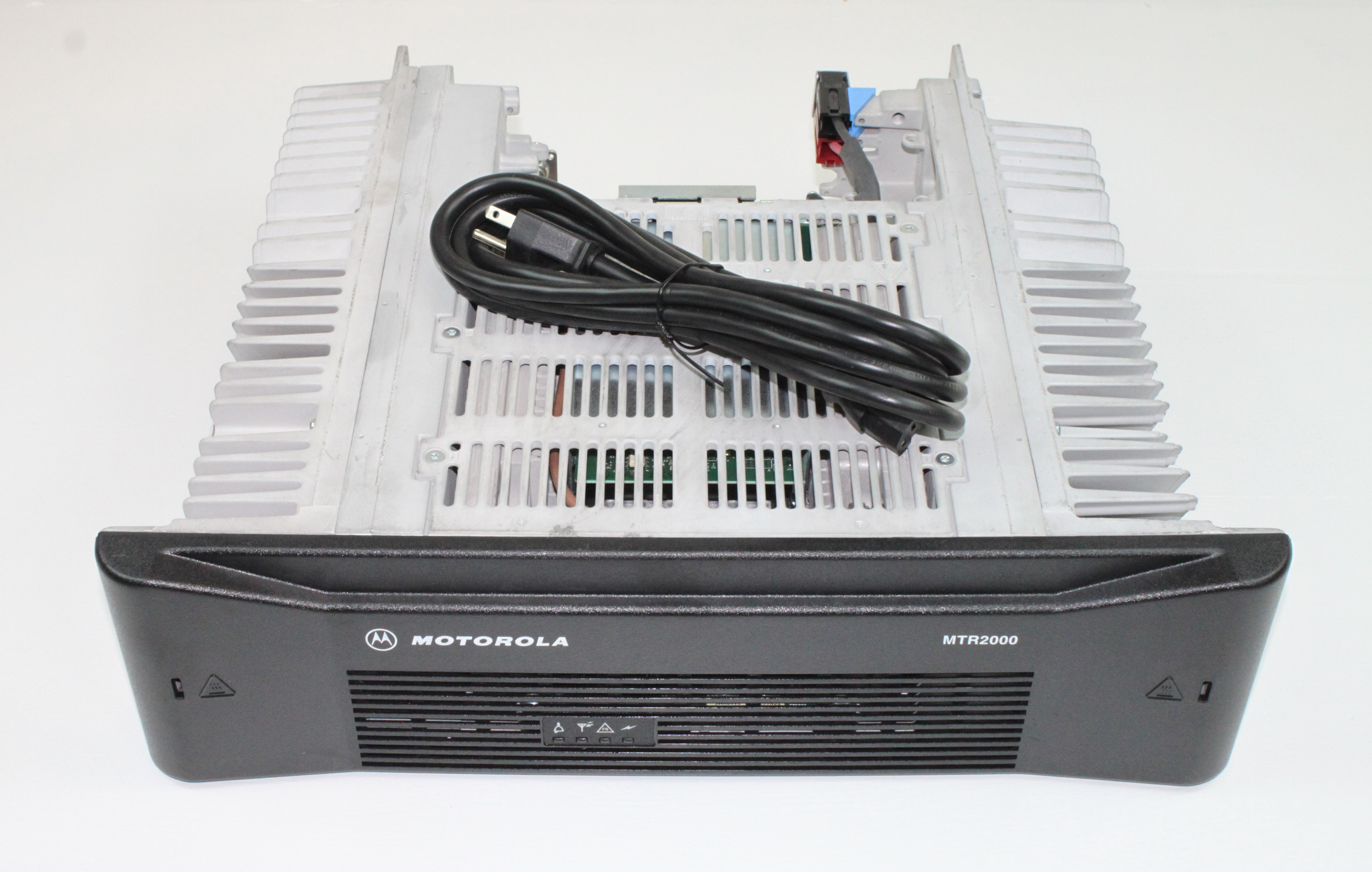 Motorola MTR2000 UHF 403-470MHz Repeater 40W Base Station