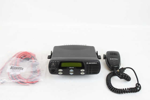 Motorola CDM1250 UHF Mobile Two-Way Radio 450-512 MHz 64 Channels