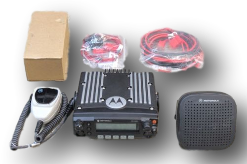 Motorola XTL2500 UHF 450-520 MHz Mobile Radio 40W Dash Mount
